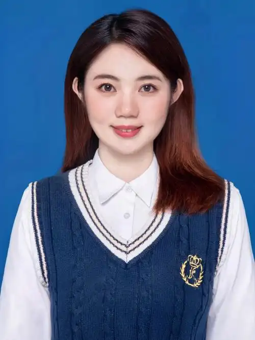 被我催着改了n次的证件照不知道说些啥