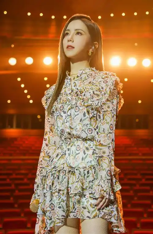 邓紫棋五月天合唱