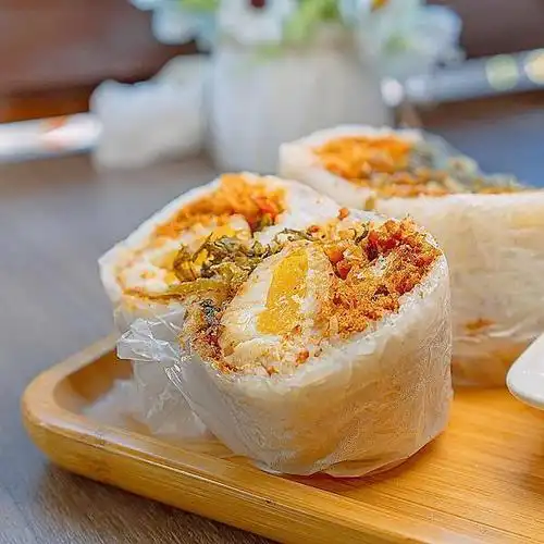 台湾传统早餐饱和感十足台式饭团