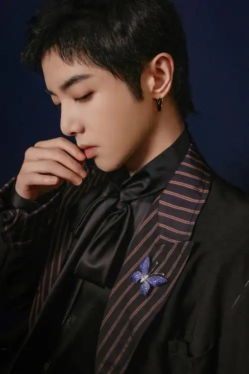 华晨宇虚幻与现实大片##百度沸点元宇宙之夜##华晨宇加盟微博音乐