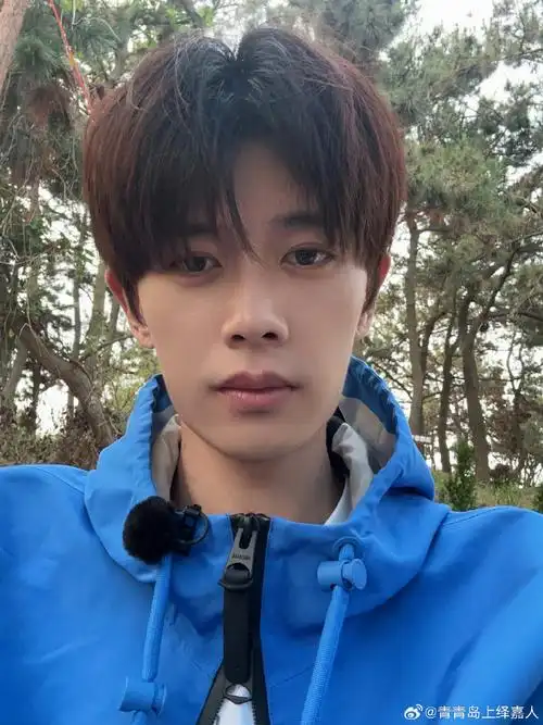 任嘉伦感慨没吃过锡餐##任嘉伦扒了五分钟的蛋掉了##任嘉伦伍赓