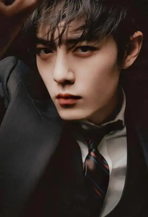 肖战眼神杀怎么这么绝