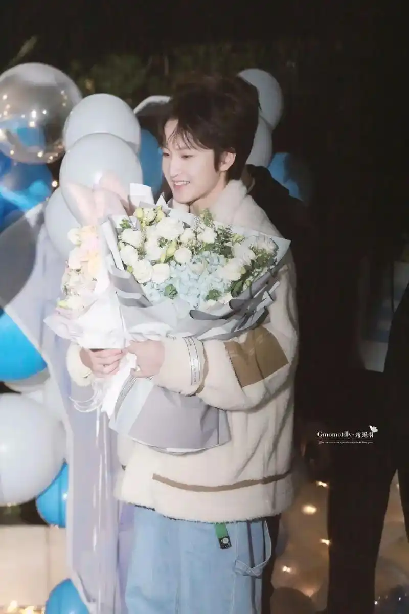 "属于十六岁的浪漫派对 生日快乐"#赵冠羽#赵冠羽生日#赵冠 - 抖音