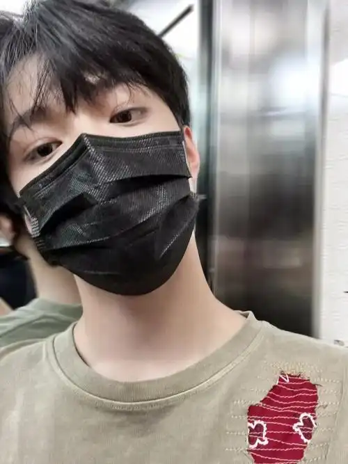 这个锁屏朋友说这是我男朋友#刘耀文 #刘耀文锁屏壁纸 #刘耀文动态