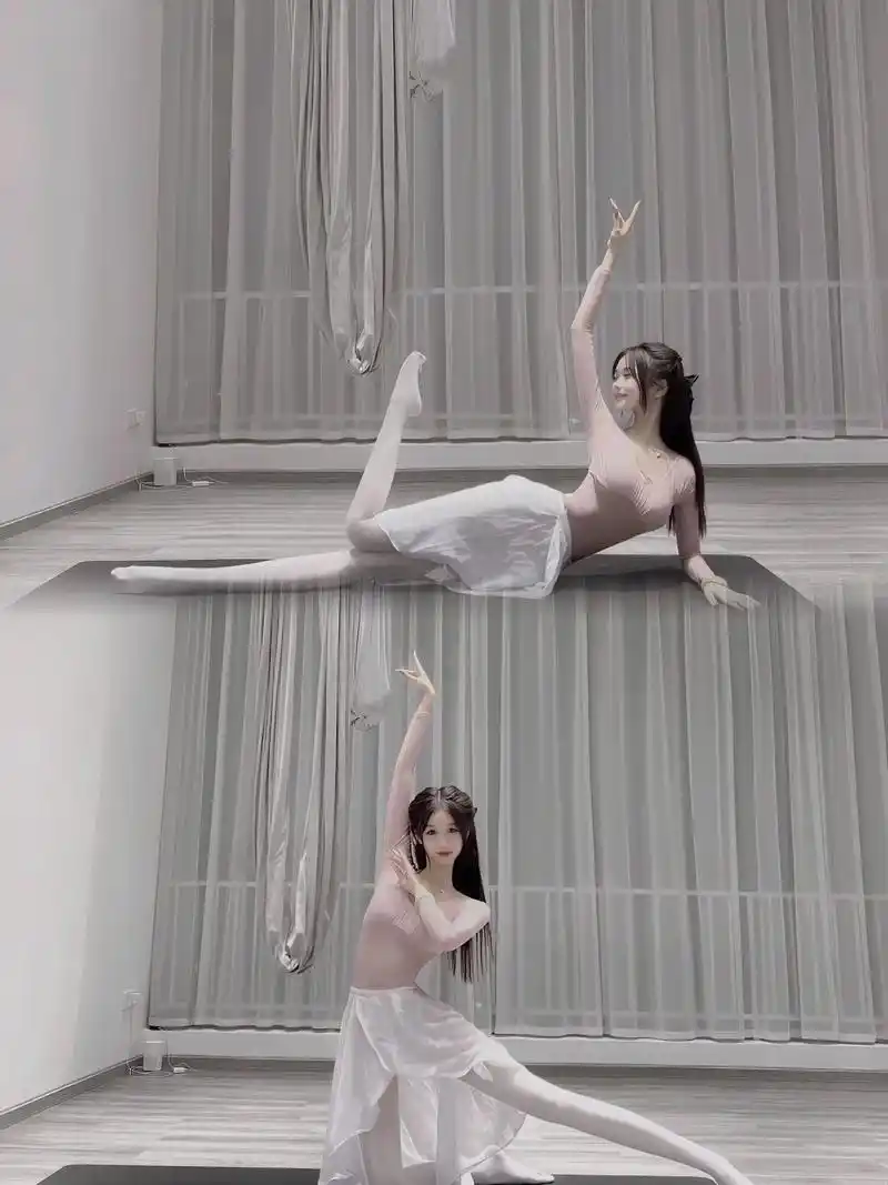 空中一字马009969♀15…#正常瑜伽动作无不良引导 #一字马