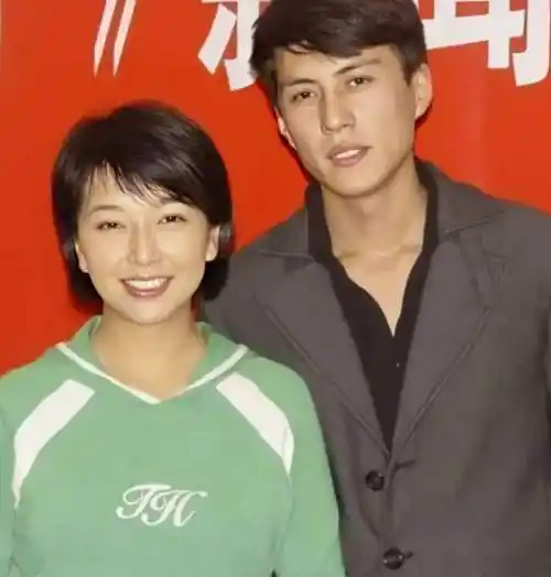 大众女神江珊:四度恋上硬汉,高曙光,靳东是前任,53岁重获爱情_父母