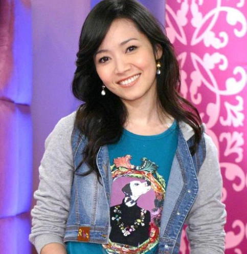 假笑女孩侯佩岑逃不过的魔咒和她没能嫁给周杰伦的原因