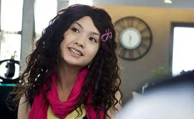 比如《海派甜心》的陈宝茱,《恶魔在身边》的齐悦和《不良笑花》的