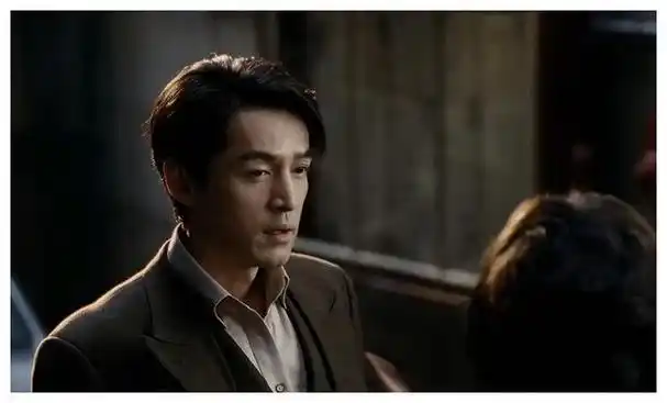 新剧《与凤行》刚播4集,一片差评如潮,观众一致吐槽,引发热议|胡歌