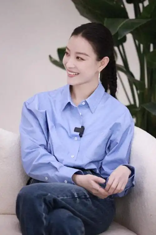 倪妮驾驭时尚的能力有多强?多样化的穿搭风格,展现优雅与个性!
