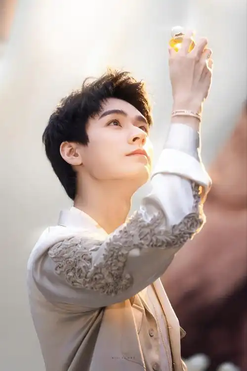 野兽派代言人龚俊##龚俊