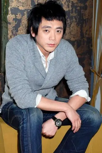 信乐团阿信单飞 签约仪式少了开心[组图]