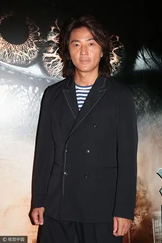 50岁郑伊健自曝常陪爱妻戏院看电影