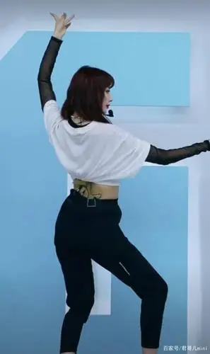 孔雪儿的舞蹈也太美了吧,当然人更美啦!