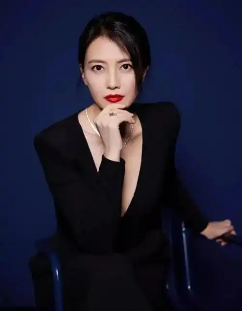 高圆圆44岁生日引热议她的美丽如此动人心弦