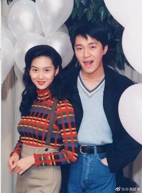 紫霞仙子朱茵曾和周星驰秘恋3年与黄贯中因一条狗结缘