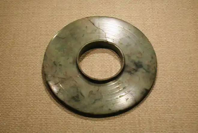 历史学家说,鸠杖是汉朝才有的文物|三星堆遗址|玉器|刘邦_网易订阅