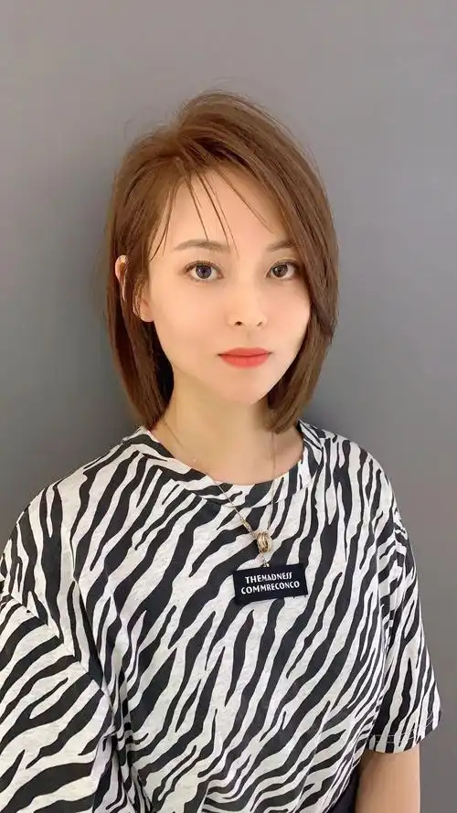 选择这14款错不了,蓬松时尚很有型|短发|有型|脸型_新浪新闻