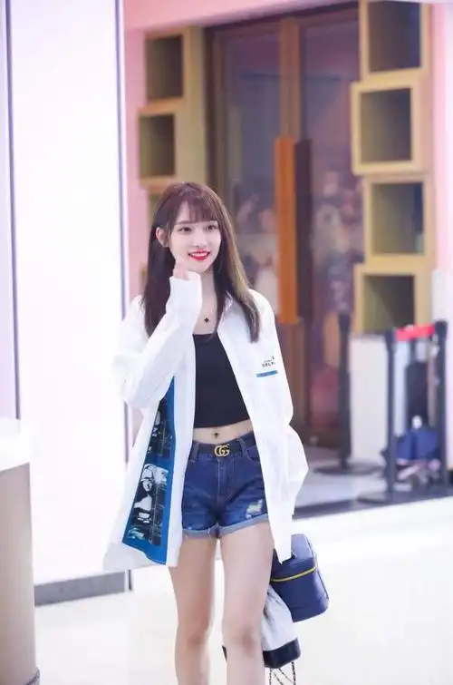 小太阳宋昕冉天使的容颜魔鬼的身材网友真是太好看了