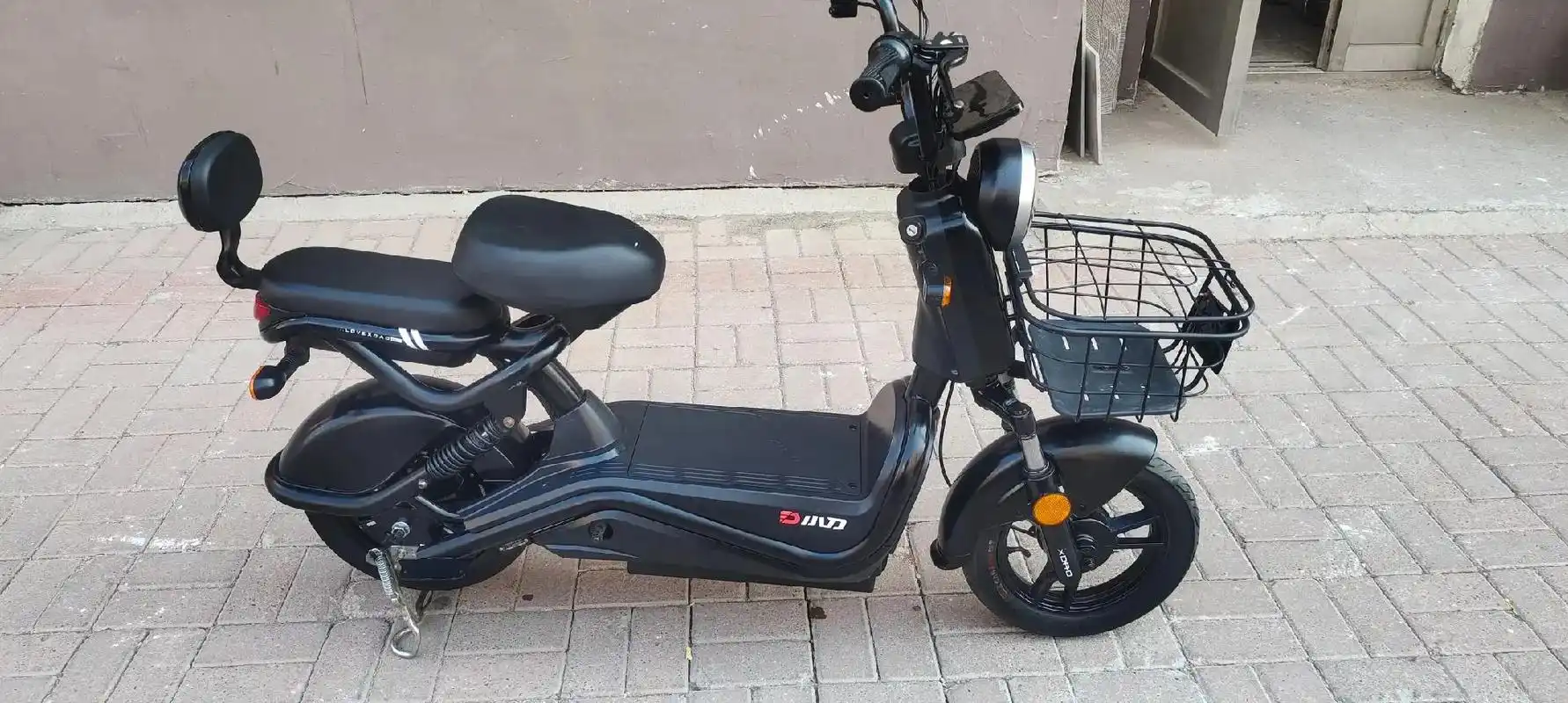 小刀电动自行车很少骑,才跑了4000 - 抖音