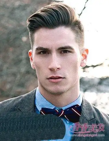 脸大留大背头发型好看吗 头发多脸大适合什么发型