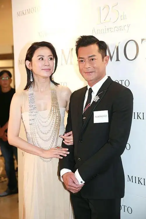 古天乐被曝今年结婚,女方49岁,是去年合拍电影女主角