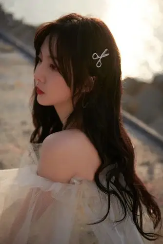 相对而言郑乃馨尽管以第五名成绩出道,但是在我看来