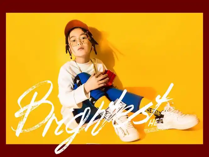 何云不会飞的儿童摄影作品《小脏辫》