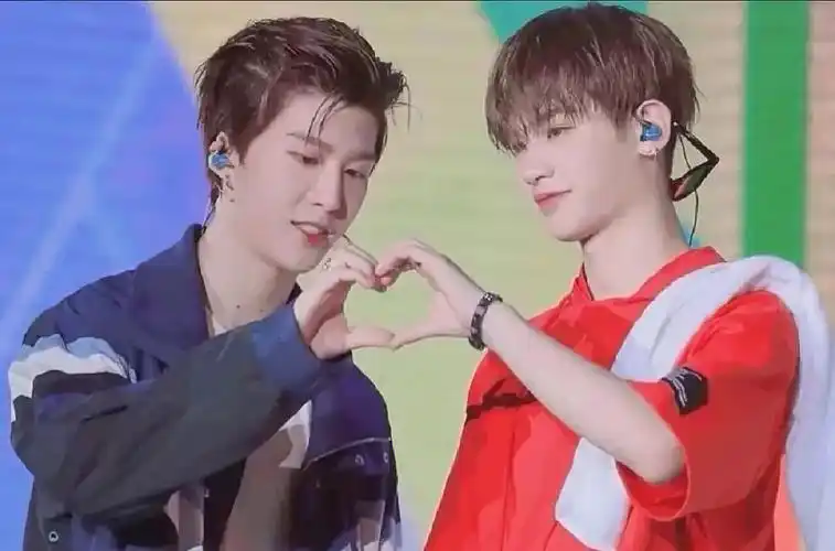 加饭姐弟  #皇权富贵  #嗑cp