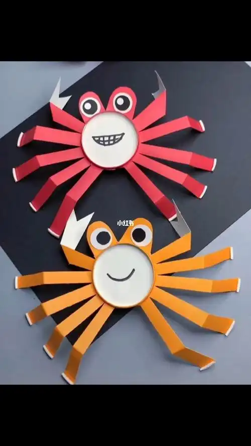 纸杯变身小螃蟹