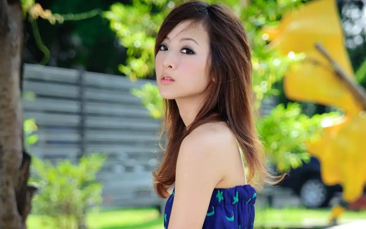 壁纸横屏唯美美女