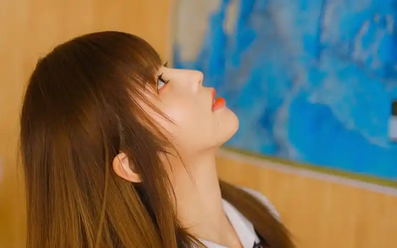 很干净的清纯美女,高清图片,电脑桌面-壁纸族