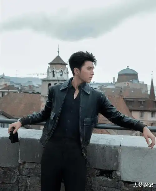 蔡徐坤爆首回应!女方遭蔡母"装监视器"偷窥,他吐3字挂电话