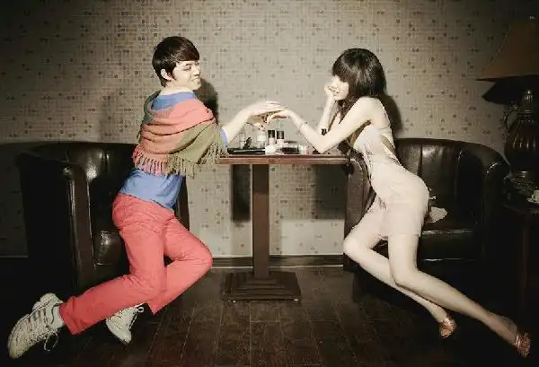 光棍节火辣剩女相亲记组图