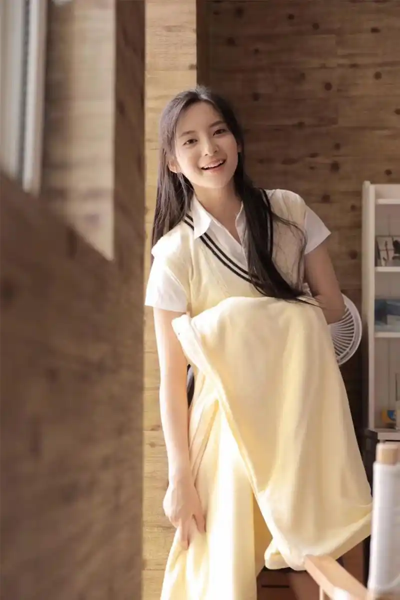 《梦回大清》阵容官宣 孙安可一袭红衣清丽动人