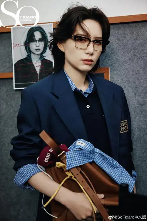 陈翠梅微小说和李斯丹妮@李斯丹妮,她们在不同的人生经历与成97中