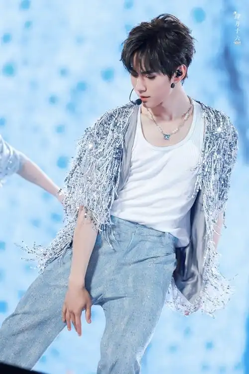 张真源solo舞台合唱##今日星拍放送