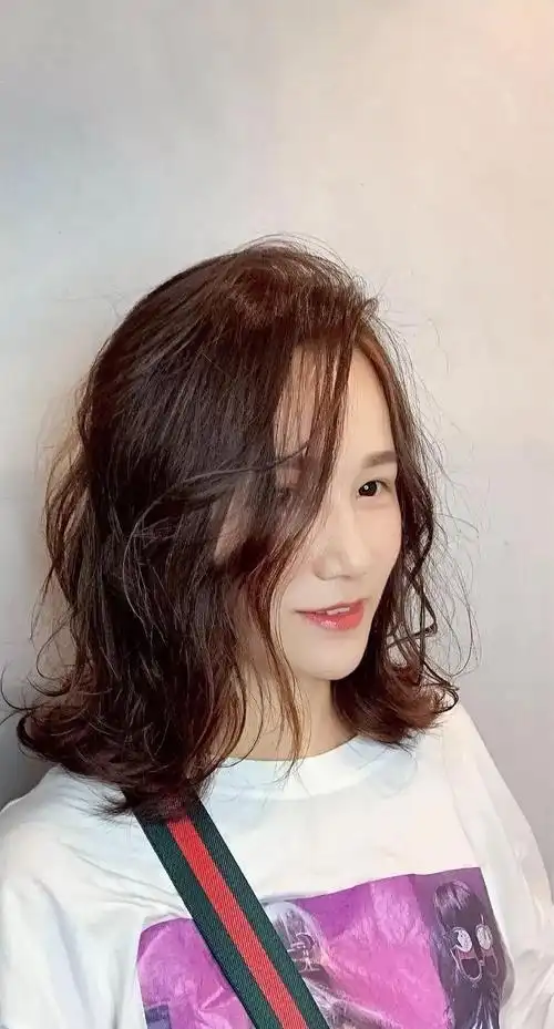 "搭肩烫"烫起来,拯救你的尴尬期