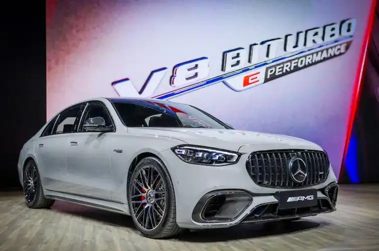 从全新长轴距e级车预售,看奔驰为豪华车市场带来哪些启示?