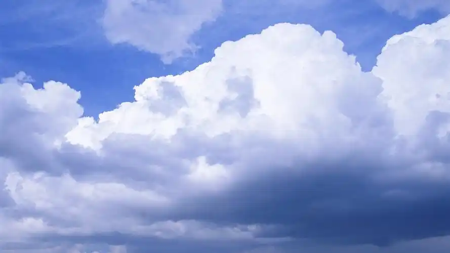 唯美蓝天白云风景图片高清宽屏桌面壁纸