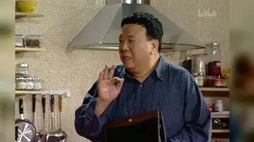 还记得家有儿女中刘星的爸爸胡一统吗如今老的真让人心疼