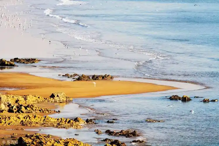 银沙滩(中国青岛银沙滩)