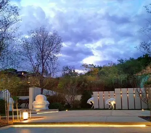 资讯 综合资讯    官山院子东接"太原商业,政务,文化中心"长风商务区