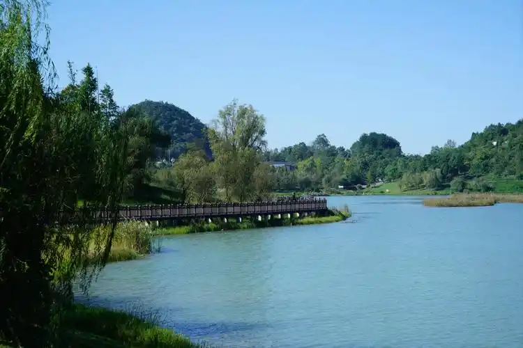 月亮湖贵州贵安新区