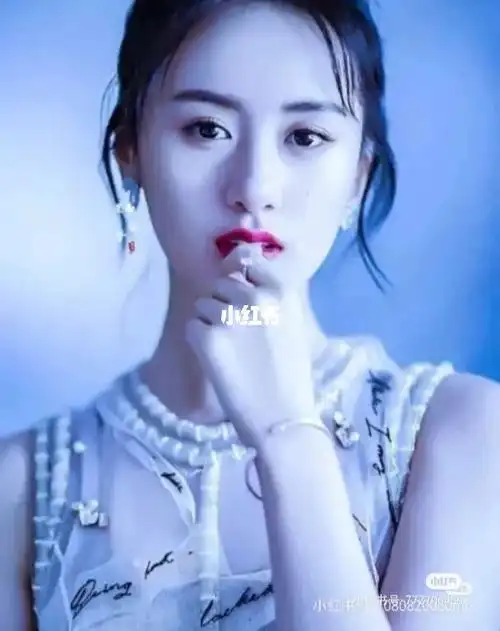 袁冰妍pk鞠婧祎