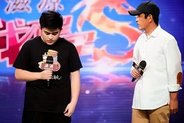 同是王志飞的骨肉李健和张定涵的孩子却过上了完全相反的生活