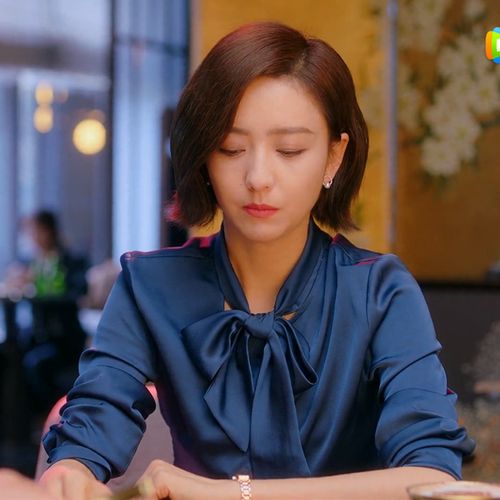 爱的厘米佟丽娅关雨晴同款女飘带蝴蝶结衬衫时尚百搭白领职业上衣