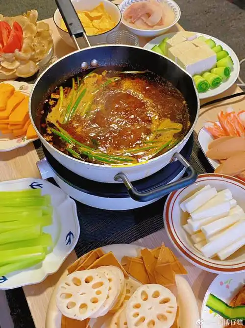 94「花开富贵居家全素火锅」09为什么不吃肉?