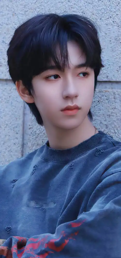 好久不见的帅气贺儿!心动up!@时代少年团-贺峻霖