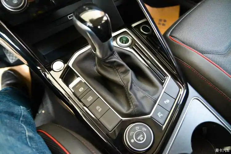 展厅静态体验一汽大众探岳